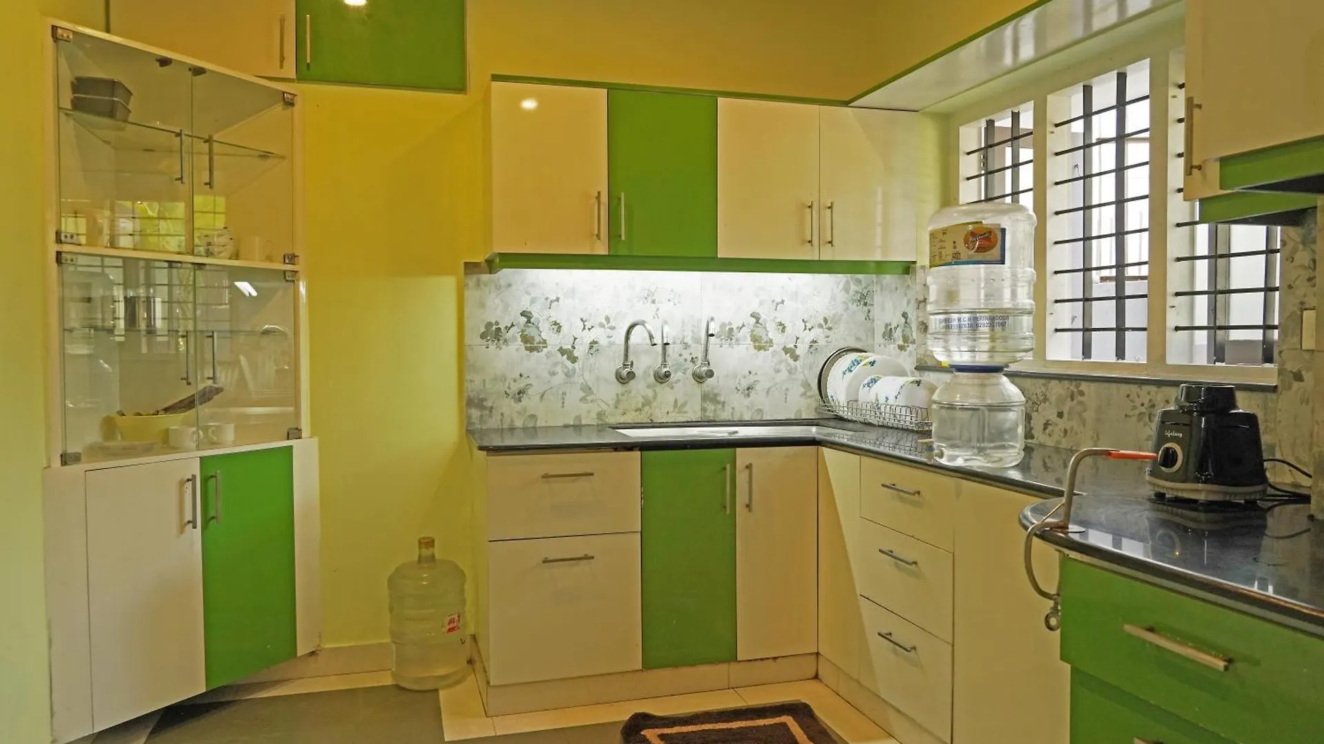Orange Valley Town Residency Тривандрум