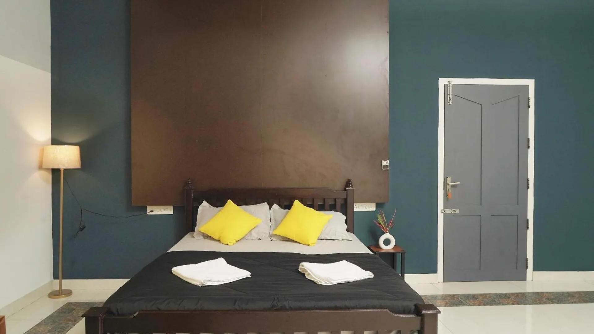 Homestay Orange Valley Town Residency Thiruvananthapuram
